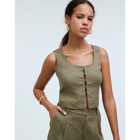 Scoopneck Crop Tank in 100% Linen - Picture 2 of 5